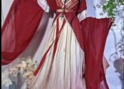 Embracing the New Era:Qipao Headdress for Modern Women