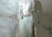 Summer Hanfu Fashion for Student Community:A Guide to Traditional Chinese Attire in the Heat