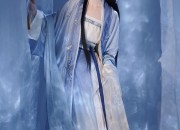 Ancient Charm of Hanfu Fans:A Glimpse into Traditional Chinese Elegance
