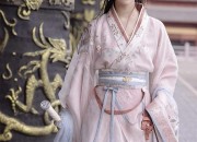 The Cheongsam Skirt in Summer:A Blend of Tradition and Modern Comfort