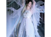 Hanfu Fashion:Embracing Traditional Chinese Style and Ethnic Charm