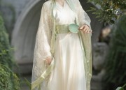 The Little Girl in Traditional Ming-Style Hanfu:A Journey into Chinese Cultural Heritage