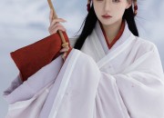 The Journey of a Modern Girl in Traditional Hanfu:A Tale of a汉服少女大人