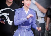 The Vibrant Red and Green of Hanfu Fashion:A Cultural Exploration