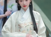 Quipping with Comfort:A Guide to Buying and Styling Cotton-Linen Cheongsam for Little Girls