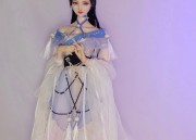 The Enigma of Dark Cheongsam:A Symbol of Traditional Elegance