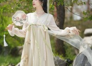 日常改良版汉服小个子