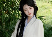 The Magnificent彼岸花 in Hanfu Fashion:A Tale of Splendid Splendor
