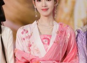 The Splendor of Hanfu in Tang Dynasty:A Journey Through Time