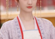 Chinese-Style Girls Cheongsam:Embracing the Classic Beauty of Over-the-Knee Qipao