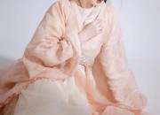 Exploring the World of Traditional Chinese Fashion with 13 Surplus Hanfu Xiaodoucai