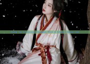 Styling Tips for Oversized Cheongsam Skirts to Achieve a Slimmer Look