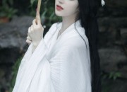 Childrens Hanfu Headdress:The Charm of Hairpins and Hair Crowns