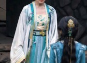 Elegance in a Cheongsam:The Brides Mother-in-Laws Wedding Dress
