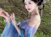 The Starry Cheongsam:A Journey Through Traditional Chinese Elegance