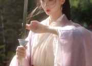 The Revival of Hanfu and Hairpins:A Journey into Traditional Chinese Elegance
