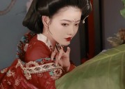 Winter Qipao Fashion:The Rise of Womens Traditional Dress in Cold Weather