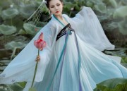 Winter and Autumn Hanfu Costumes for Girls:A Guide to Large Childrens Fashion