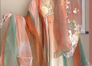 The Red Cheongsam as a Toast to the Brides Elegance