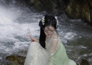 Girls New Year in Traditional Hanfu Fashion:A Celebration of Chinese Heritage