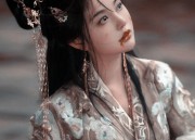 Golden Engagement of a Cheongsam-Clad Bride