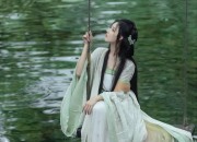 Traditional Chinese-Style Womens Winter Jacket with Tang-Inspired Fashion