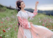 Spring and Autumn Childrens Horseface Skirt:The Charm of Traditional Chinese Dress
