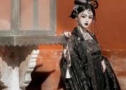 The Flute as a Hanfu Accessory:Embodying Traditional Charm and Modern Elegance