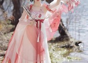 Ancient Charm of Girl Children in Cheongsam:The Qipaos Cultural Evolution