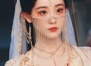 Winter小个子喜穿马面裙，时尚选择还是文化传承？