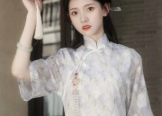 Summer Style with Short-Sleeve Cheongsam for Women:Fashion and Comfort in Harmony