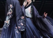 Elaborate Headdresses and Crowns to Match the Elegance of a Horseface Skirt