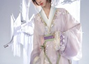 Mini-Sized Summer in Neo-Chinese Cheongsam:The New Wave of Elegance