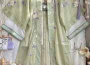 The Revival of Cheongsam Fashion for Women in Their 30s and 40s