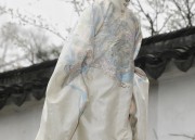 Youthful娃娃领旗袍连衣裙，时尚与经典的完美结合