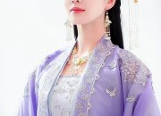 The Splendor of Du Ruo Hanfu:The Chest-Embracing Elegance