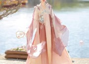 The Elegance of Hanfu Skirt Fringes:A Journey into the World of Chinese Traditional Apparel