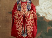 The Pearl Maiden in Traditional Hanfu Attire