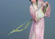 Red Hanfu for New Years Greetings:A Traditional Celebration of Colors