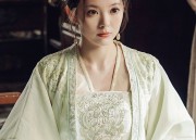 The Splendor of Hanfu:Ming-Style Childrens Fashion in Traditional Chinese Splendor