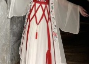 Peach Blossom Chronicles:The Splendor of Koi-Inspired Hanfu Fashion