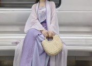 The Origin and Splendor of Traditional Hanfu Clothing at the Twenty-Four Bridges