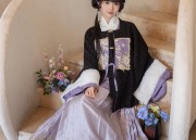 Innovating the Classic:Modernizing the Round-neck Cheongsam Design