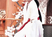 Embracing Summer in a Cheongsam:The Everyday Fashion of a Qipao Woman