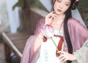 Reviving the Traditional Charm of Hanfu for Children:A Journey into the Revival of Hanfu Fashion