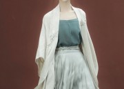The Ethereal Charm of Cheongsam-Clad Women and Their Elegant Shoes