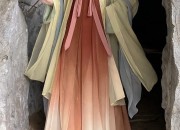 Cloud-Inspired Hanfu:The Evolution of Traditional Chinese Fashion