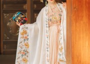 High-Value Charm Bracelets Embodying the Splendor of Traditional Hanfu Fashion