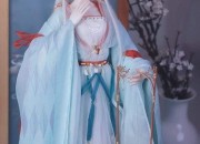 Dili Rebas Glassy Hanfu Fashion:A Closer Look