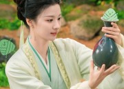 The Splendor of Guangxiu Hanfu in the Jin-Wei Period:A Journey into Traditional Chinese Clothing